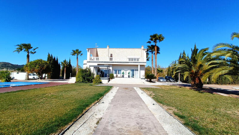 5 Cuarto Villa en venta