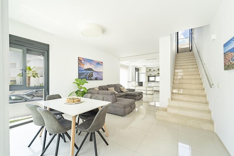4 Schlafzimmer Villa zu verkaufen