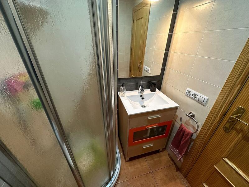4 bedroom Townhouse for sale