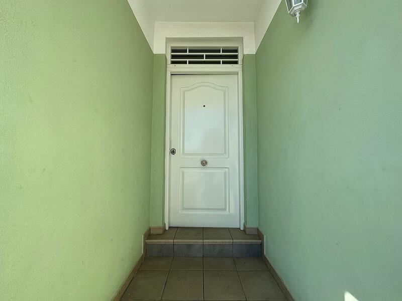 4 bedroom Townhouse for sale