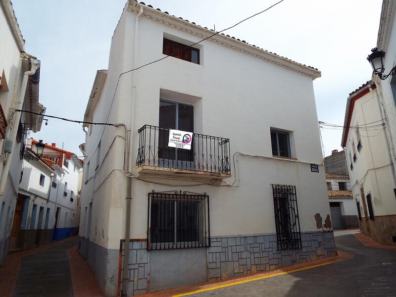 Rekkehus til salgs i Teresa de Cofrentes, Valencia