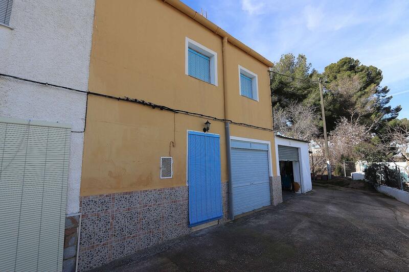 Byhus til salg i Yecla, Murcia