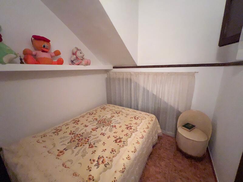 4 bedroom Townhouse for sale
