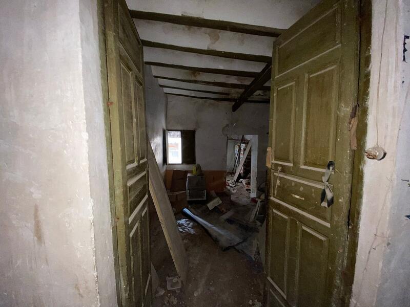 5 slaapkamer Gezinswoning Te koop