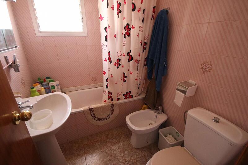 2 bedroom Townhouse for sale