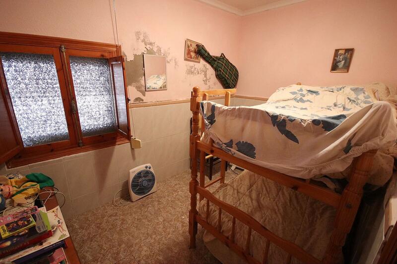 2 bedroom Townhouse for sale
