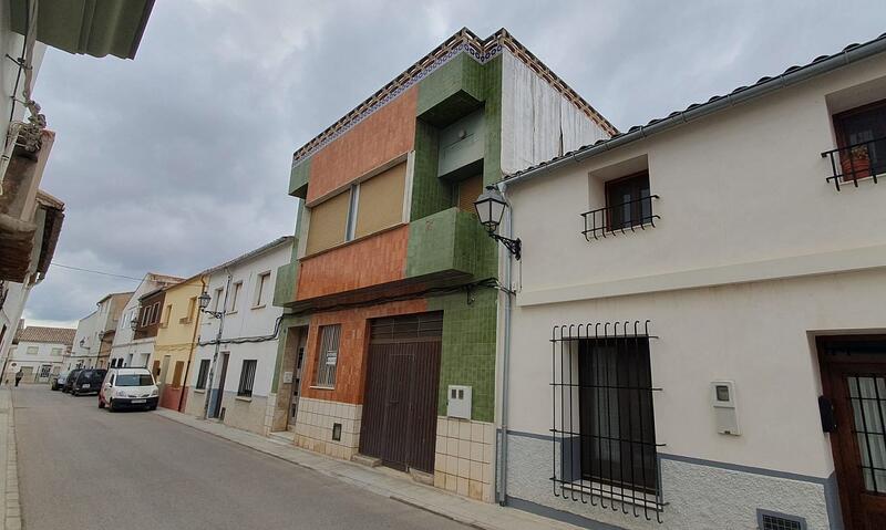 Radhus till salu i Ayora, Valencia