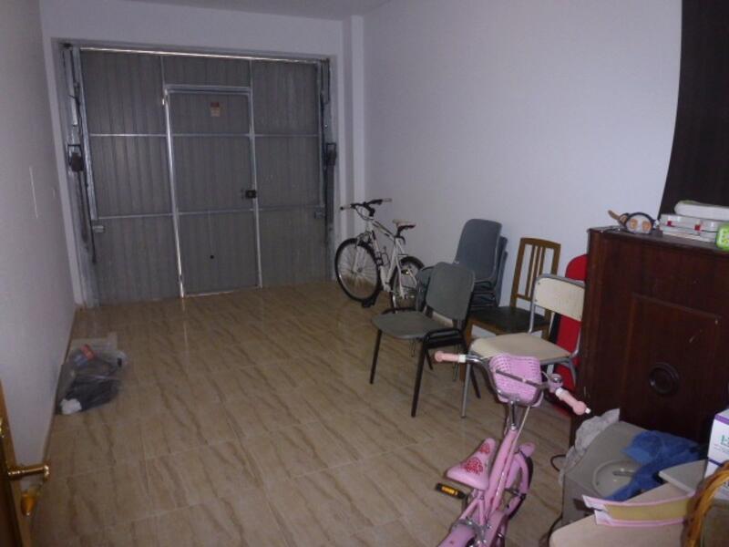 3 slaapkamer Gezinswoning Te koop