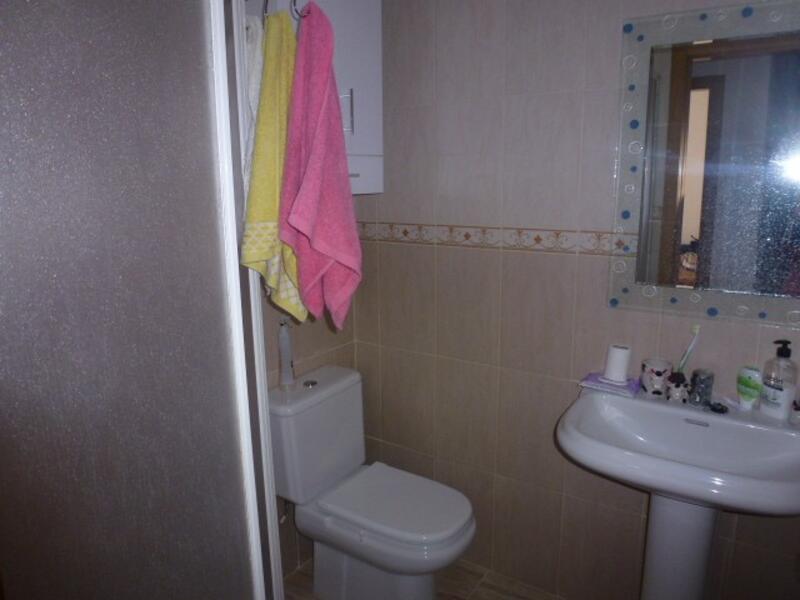 3 slaapkamer Gezinswoning Te koop