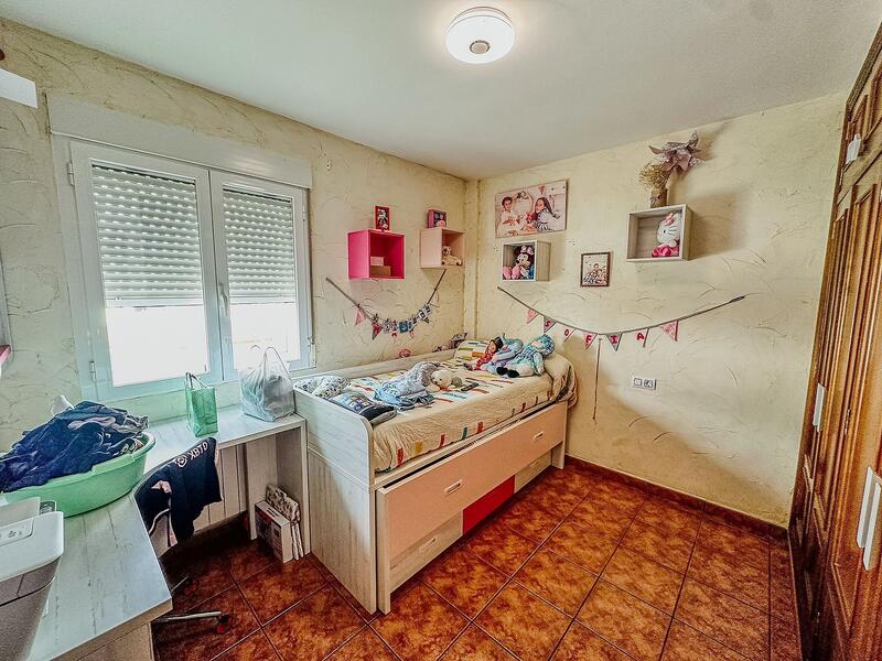 4 slaapkamer Tweezijdig Te koop