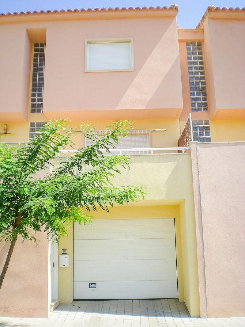 Duplex for sale in Hondon de las Nieves, Alicante