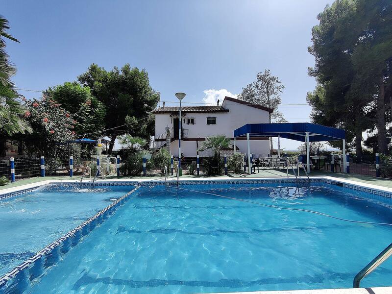 3 bedroom Country House for sale