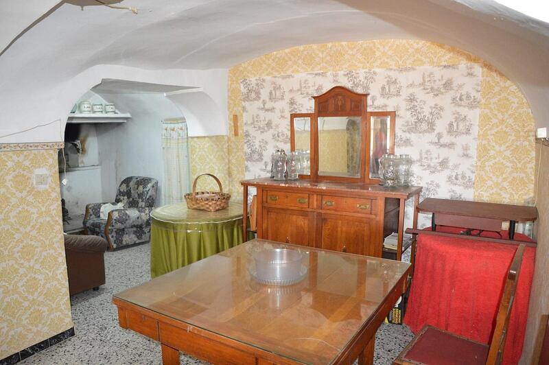 4 bedroom Cave House for sale
