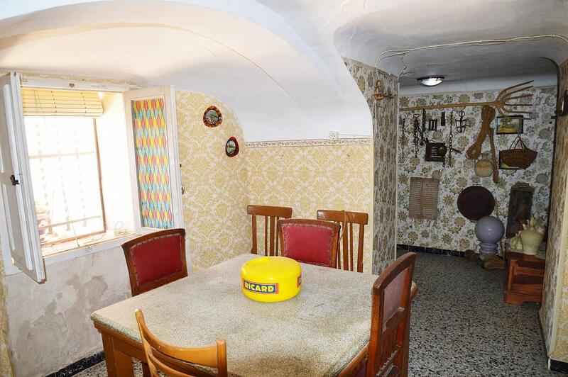 4 bedroom Cave House for sale