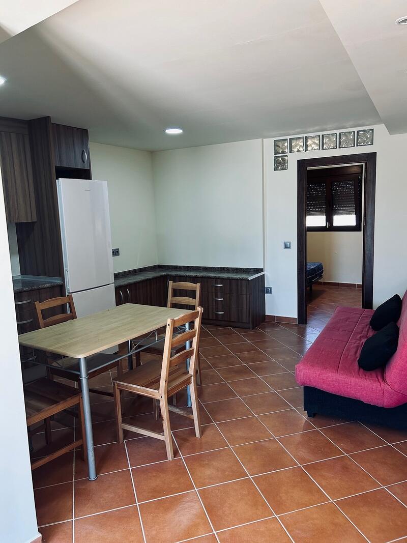 2 slaapkamer Grotwoning Te koop