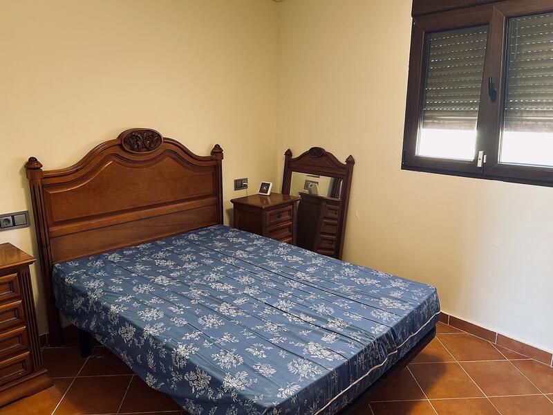 2 slaapkamer Grotwoning Te koop