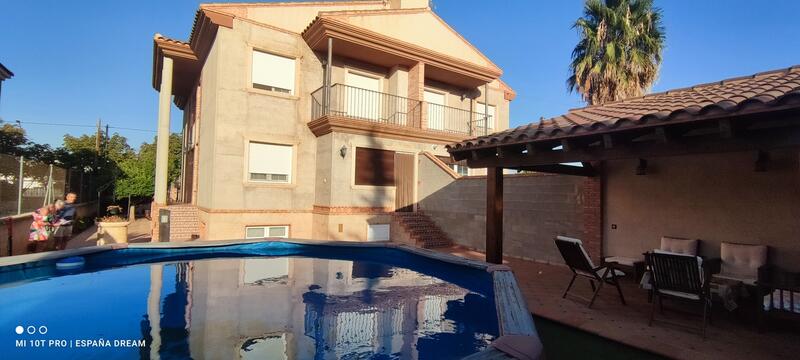 Dúplex en venta en Caudete, Albacete