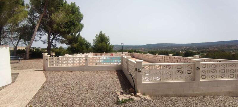 9 bedroom Commercial Property for sale