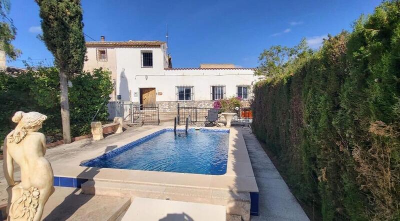 4 Cuarto Casa de Campo en venta