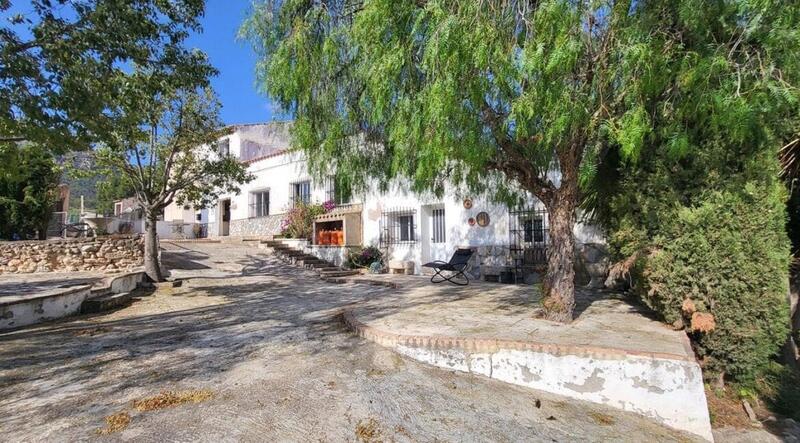 4 Cuarto Casa de Campo en venta