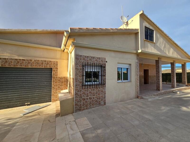 3 Cuarto Villa en venta