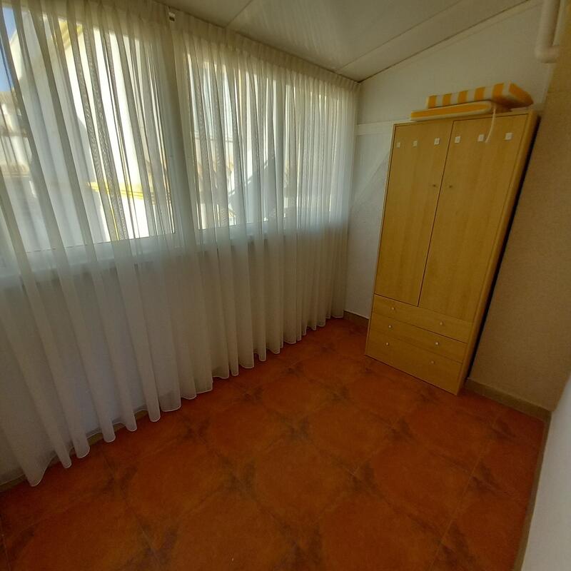 2 slaapkamer Gezinswoning Te koop