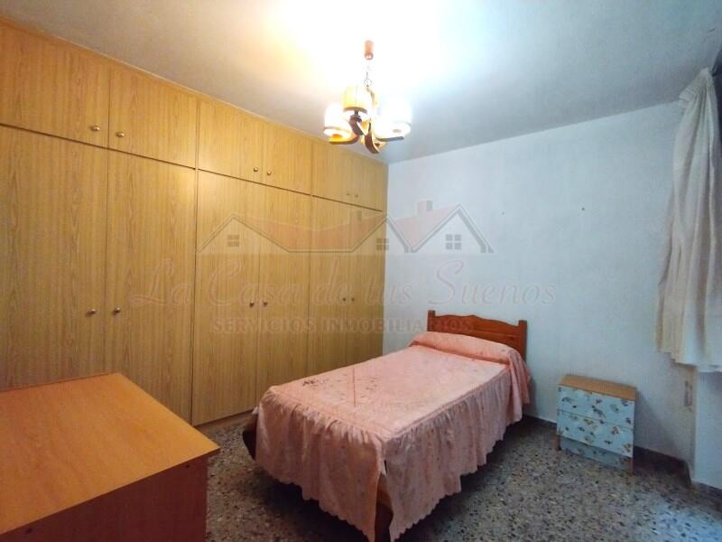 4 bedroom Apartment for sale
