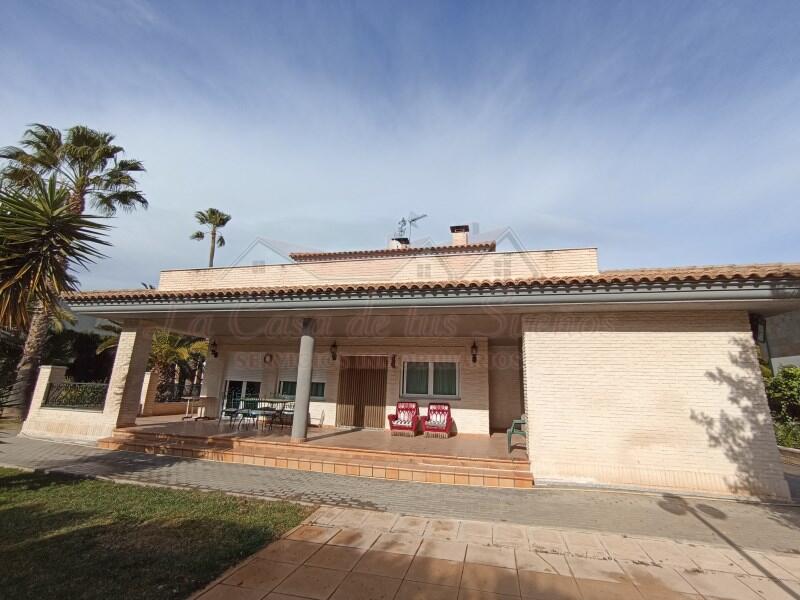 4 bedroom Villa for sale