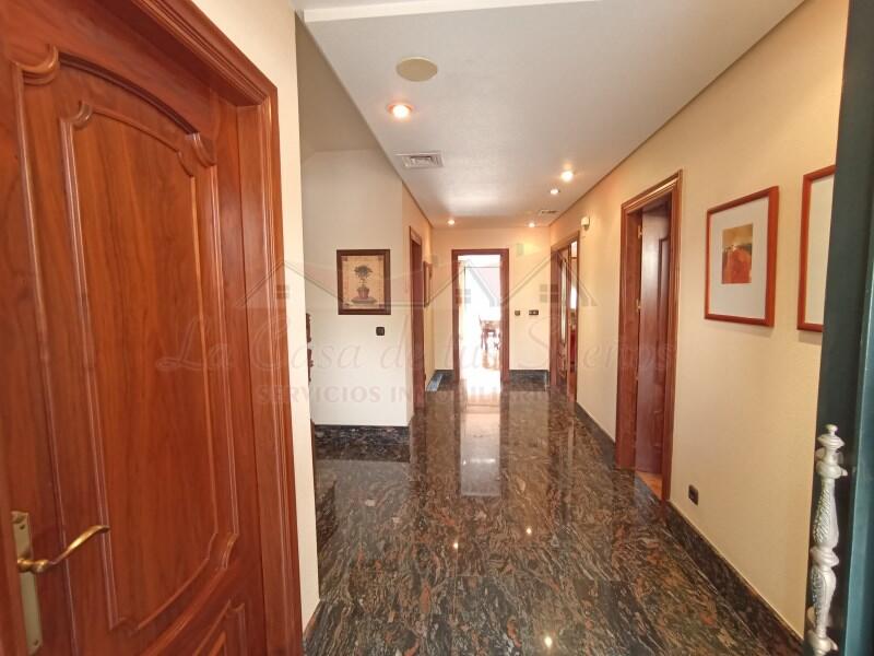 4 bedroom Villa for sale