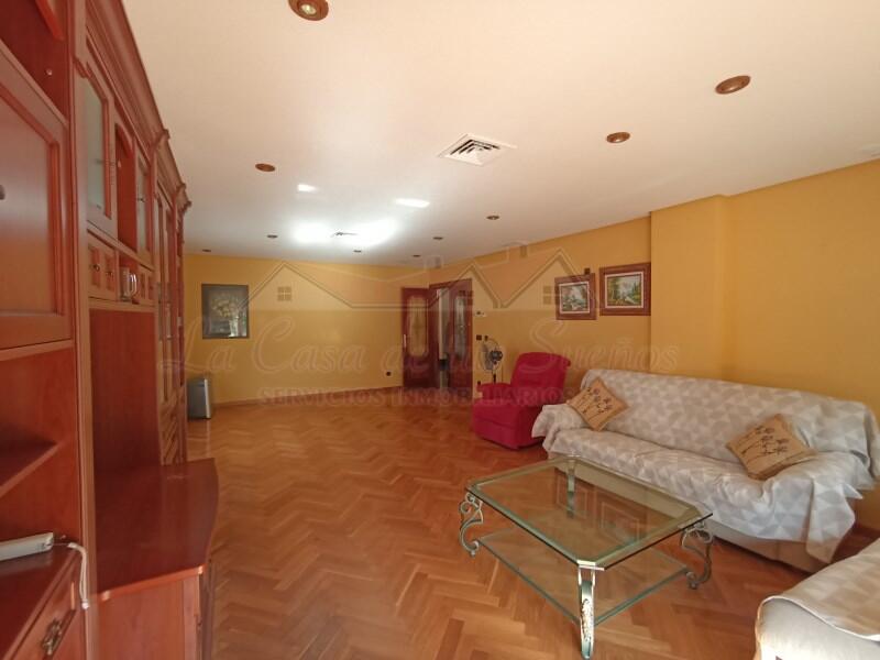 4 bedroom Villa for sale