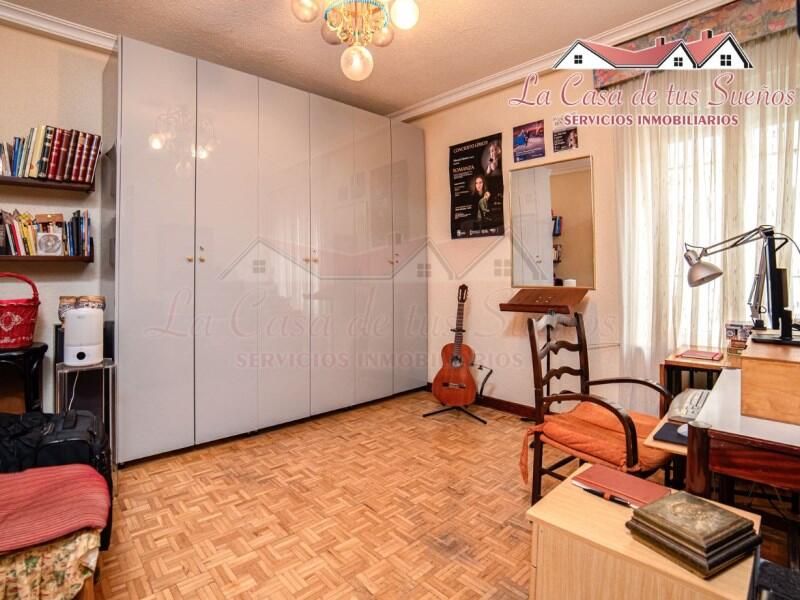 4 Schlafzimmer Stadthaus zu verkaufen