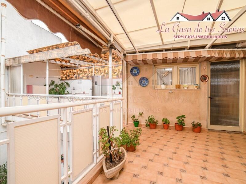 4 Schlafzimmer Stadthaus zu verkaufen