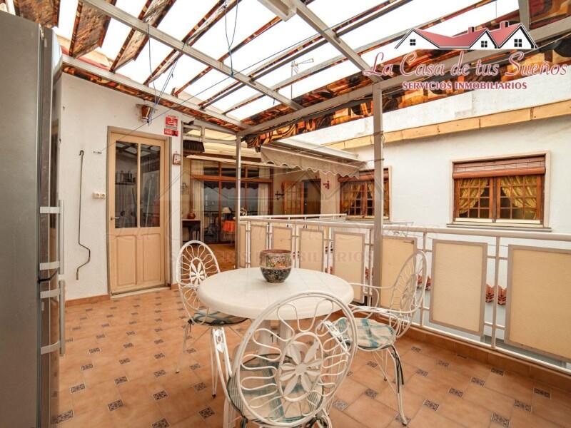 4 Schlafzimmer Stadthaus zu verkaufen