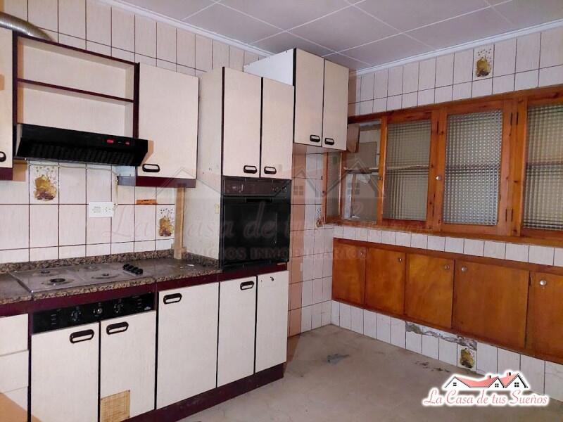 Townhouse for sale in Sax, Alicante