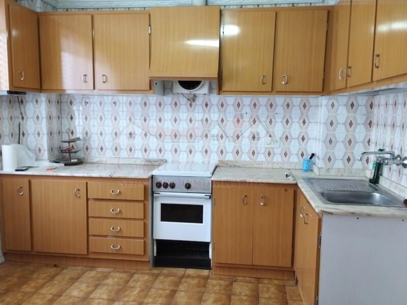 4 спальная комната городская тюрьма продается