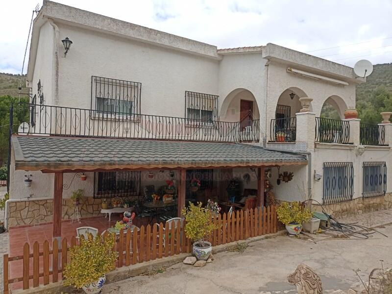 Auberge à vendre dans Petrer, Alicante