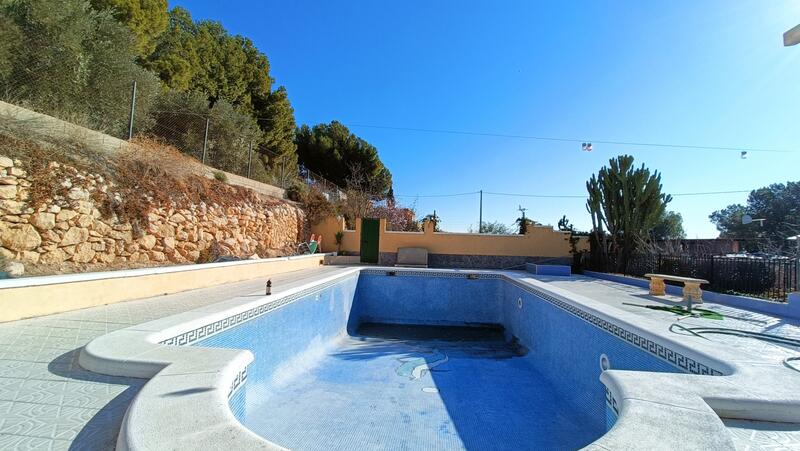 4 bedroom Villa for sale