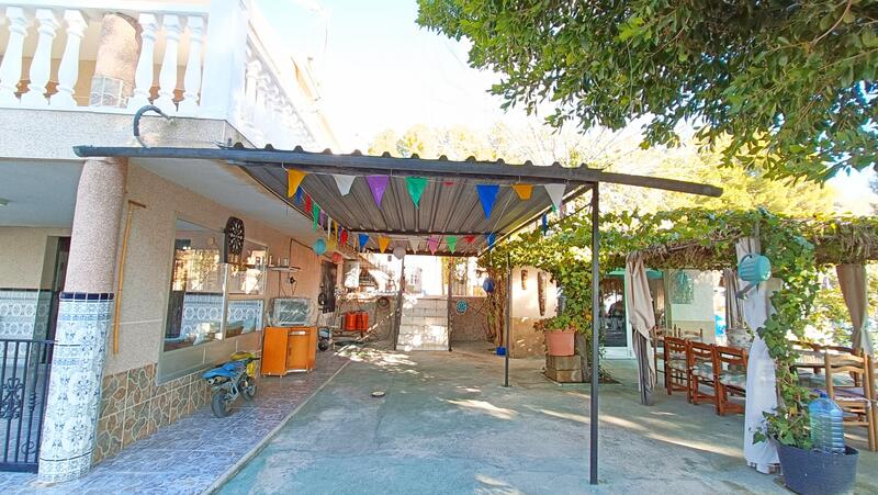 4 bedroom Villa for sale
