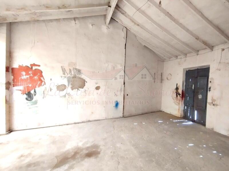 1 bedroom Townhouse for sale