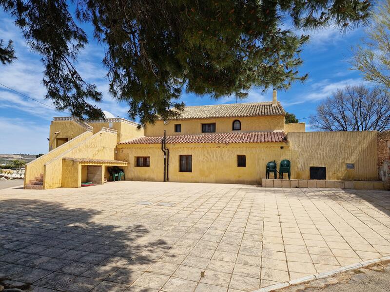 Commercieel vastgoed Te koop in Cañada del Trigo, Alicante