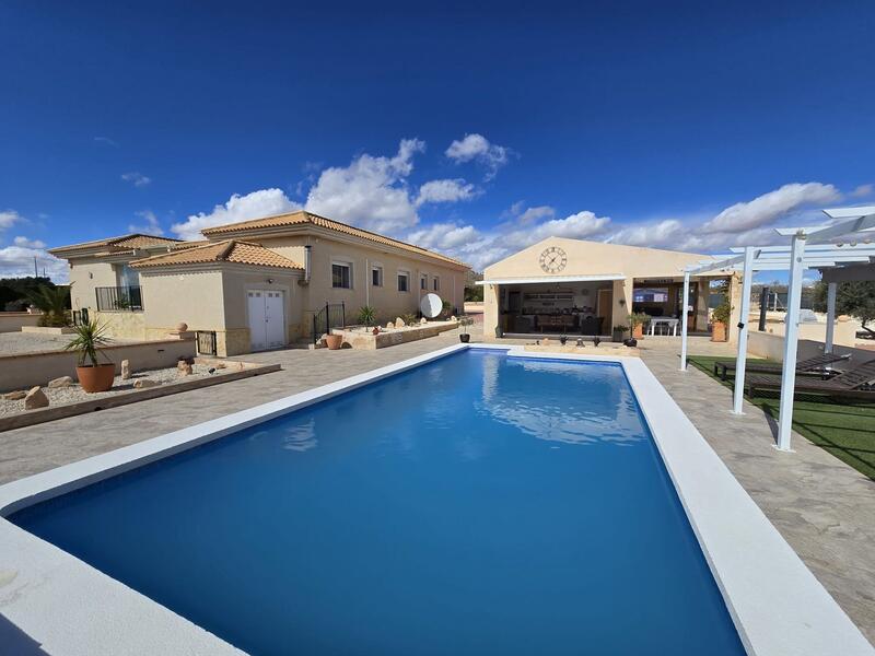 5 chambre Villa à vendre