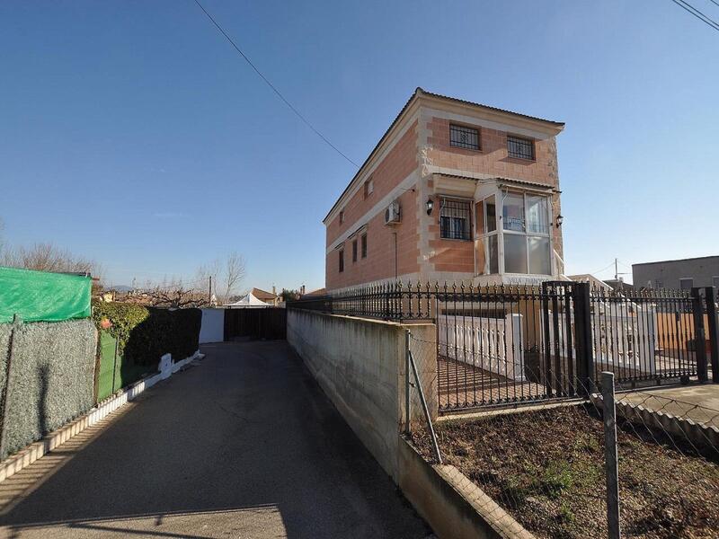 Villa à vendre dans Villena, Alicante