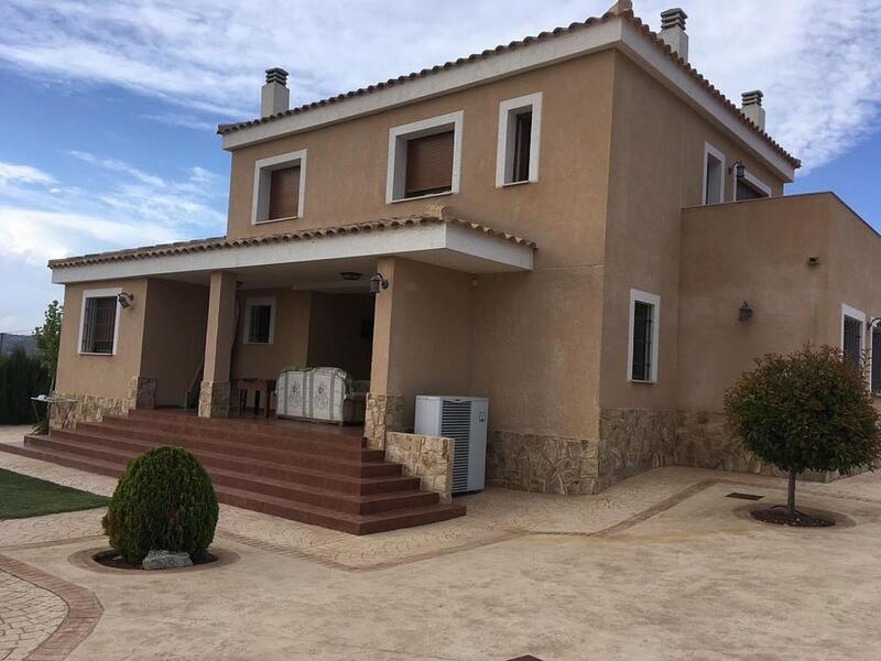 5 Schlafzimmer Villa zu verkaufen
