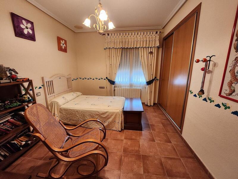 4 Schlafzimmer Villa zu verkaufen
