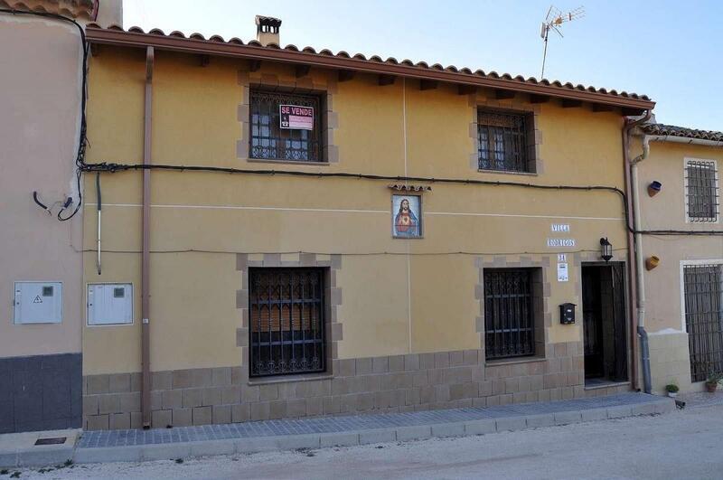 Rekkehus til salgs i Pinoso, Alicante