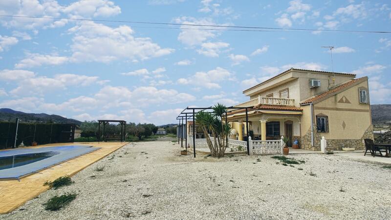 3 Cuarto Villa en venta