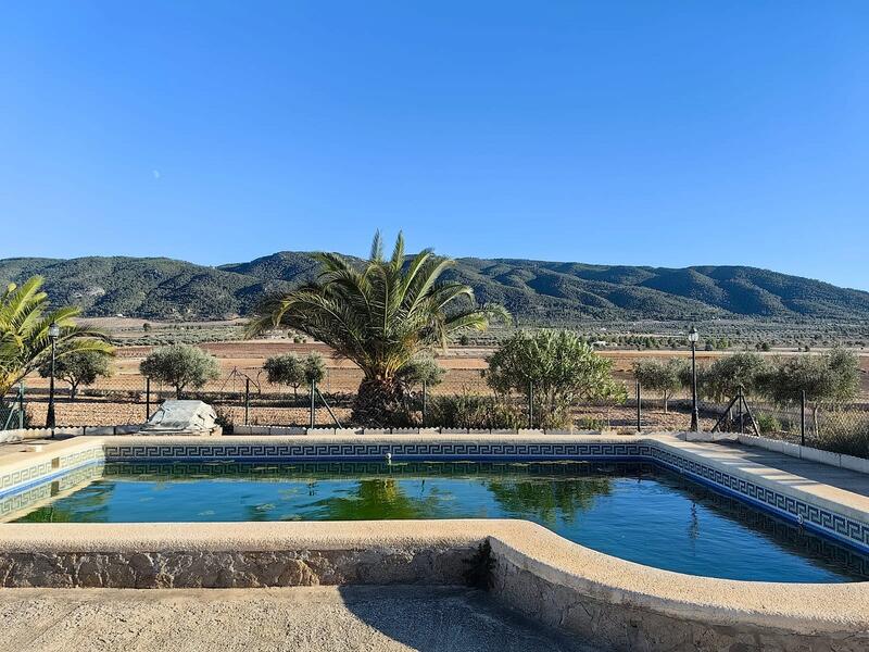 3 bedroom Country House for sale
