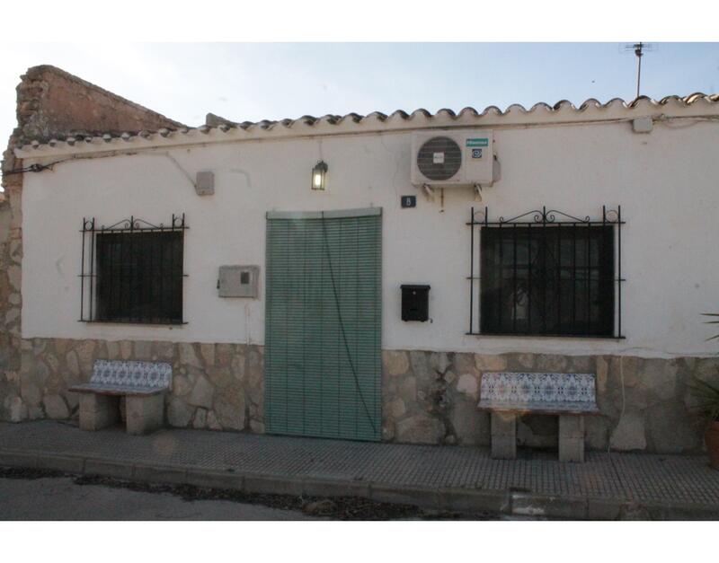 Landhaus zu verkaufen in Lel, Alicante