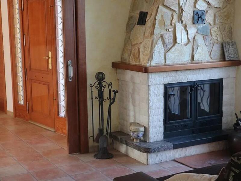 6 bedroom Country House for sale