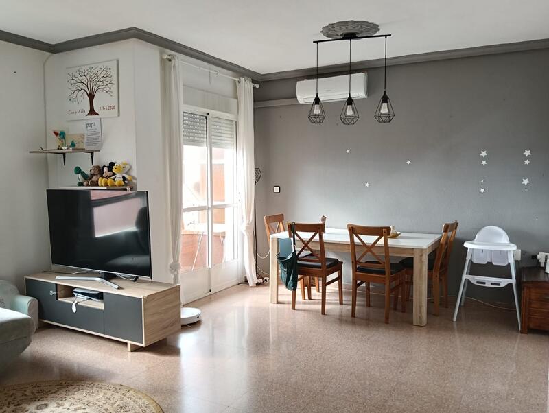 3 bedroom Apartment for sale
